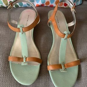 Bandolino Mint & Camel T-Strap Ankle Sandal, Sz 10